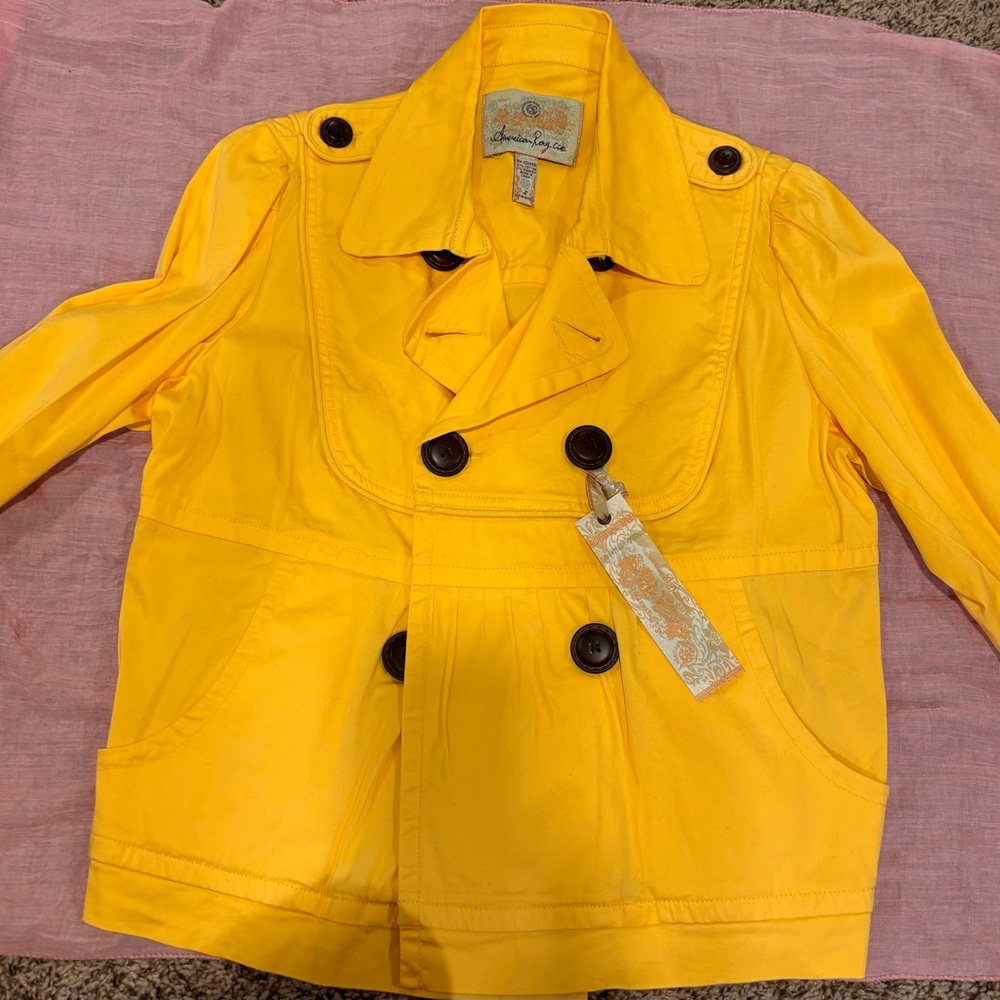 Yellow jacket